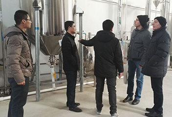 Belarus clients visit our GMP factory